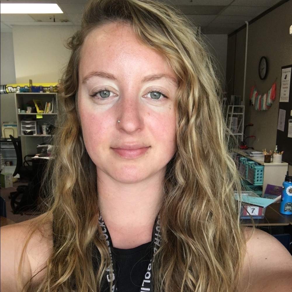 Meet your Posher, Leticia